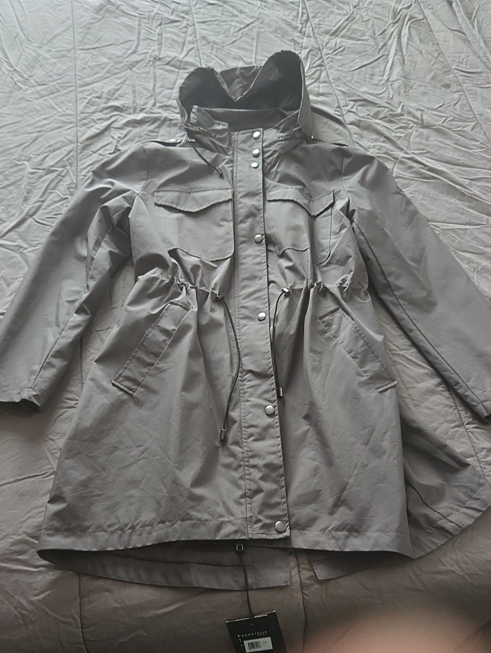 Lightweigh Hooded Anorak Bagatelle Sport Water-repellent Jacket With Hood